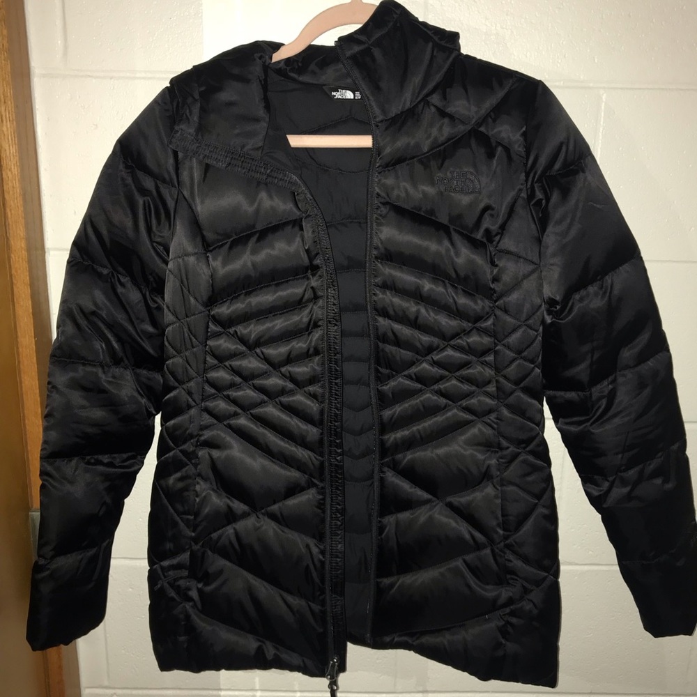 The northface women’s aconcagua jacket brand new